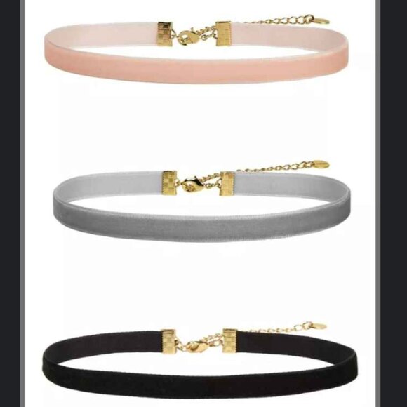 Set of 3 Velvet Choker Necklaces - Picture 4 of 4